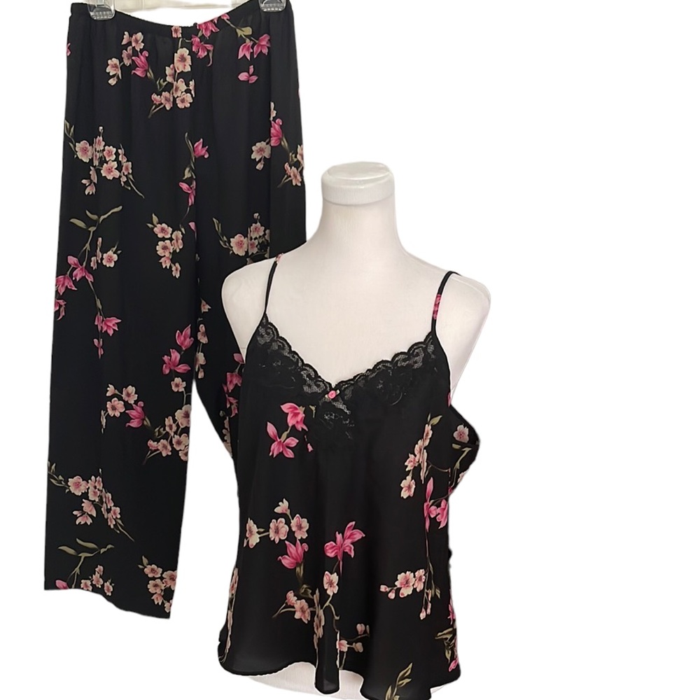 Vintage Oscar de la Renta Floral Silky Soft Pajamas